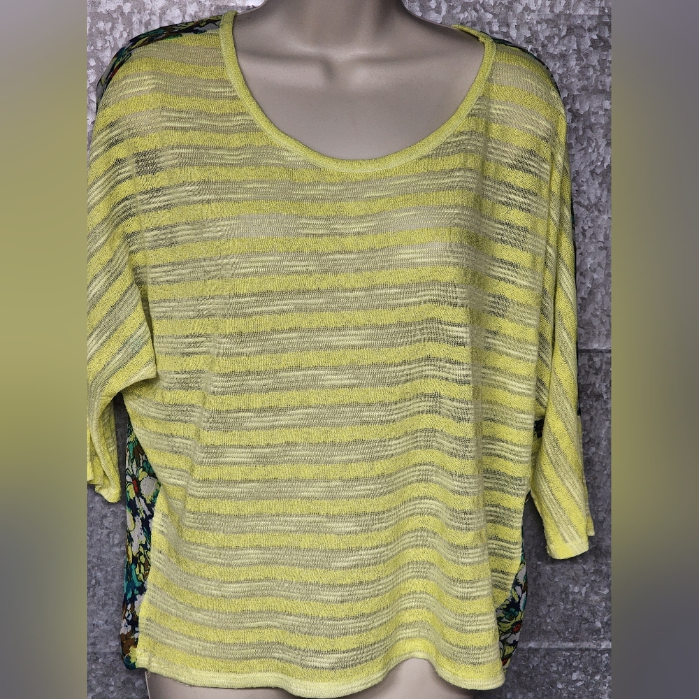 Mossimo Thin Sheer Green Floral Blouse Womens Medium